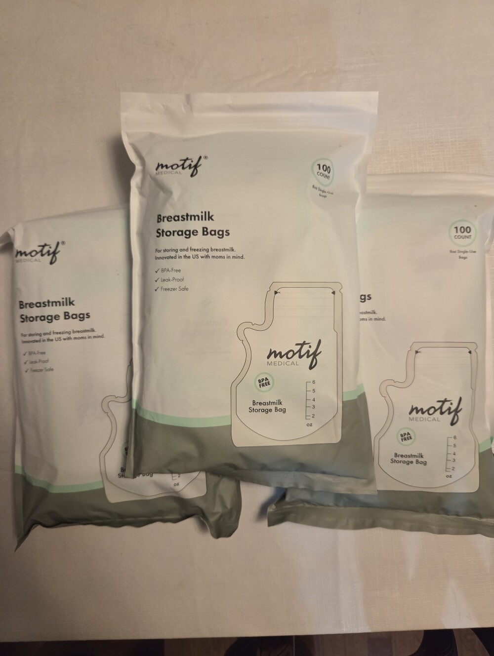Motif breast milk storage bags, 3 packs, 300 Total bags, NWT